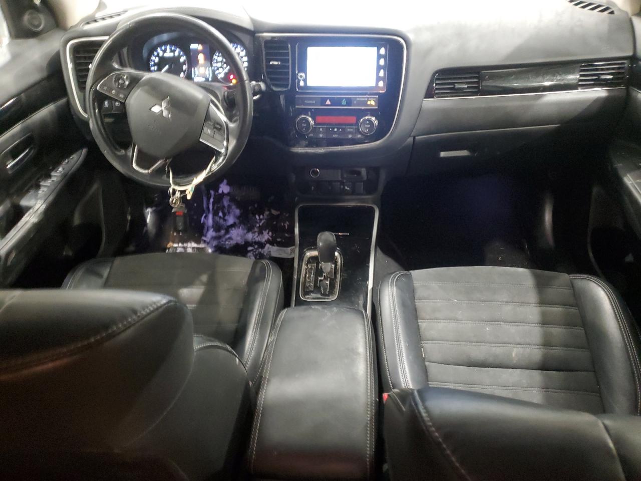 2019 Mitsubishi Outlander - Image 8
