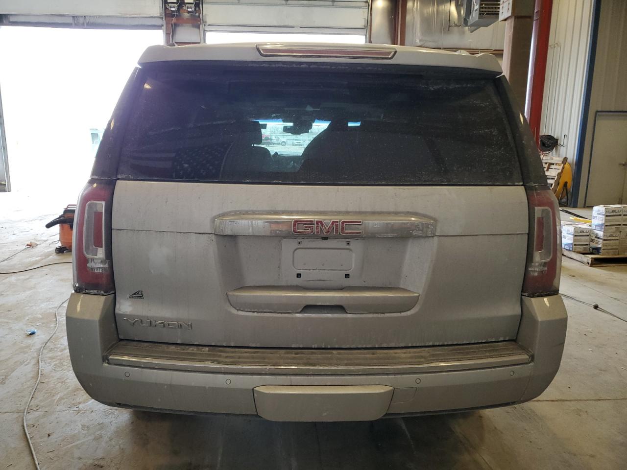 2017 GMC Yukon - Image 6