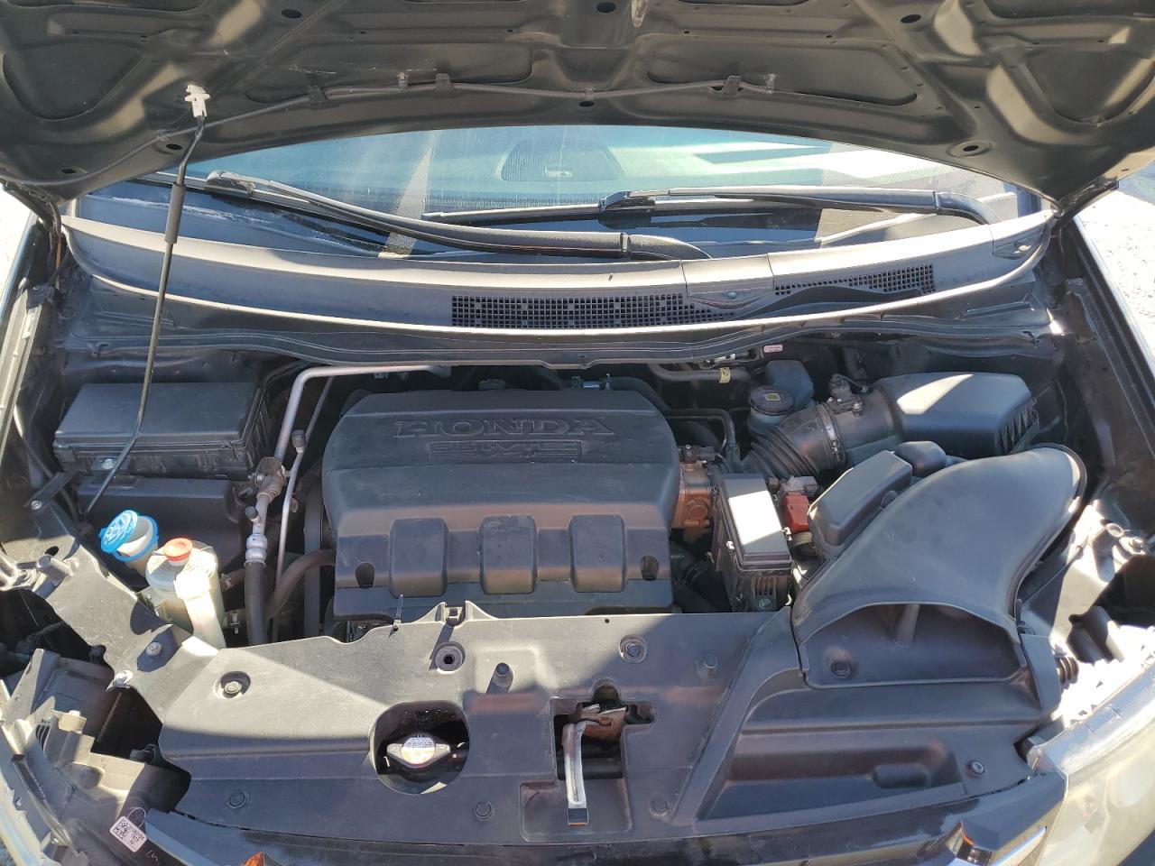 2015 Honda Odyssey - Image 12