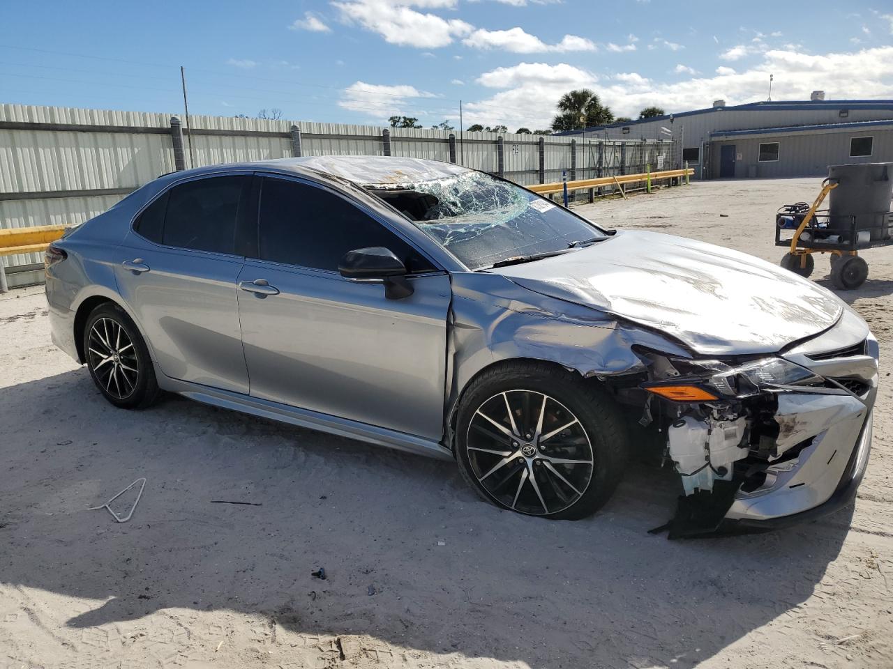 2023 Toyota Camry - Image 4