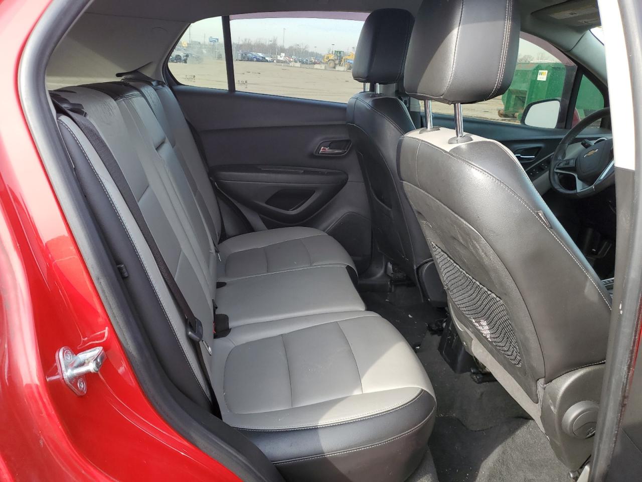 2015 Chevrolet Trax - Image 11