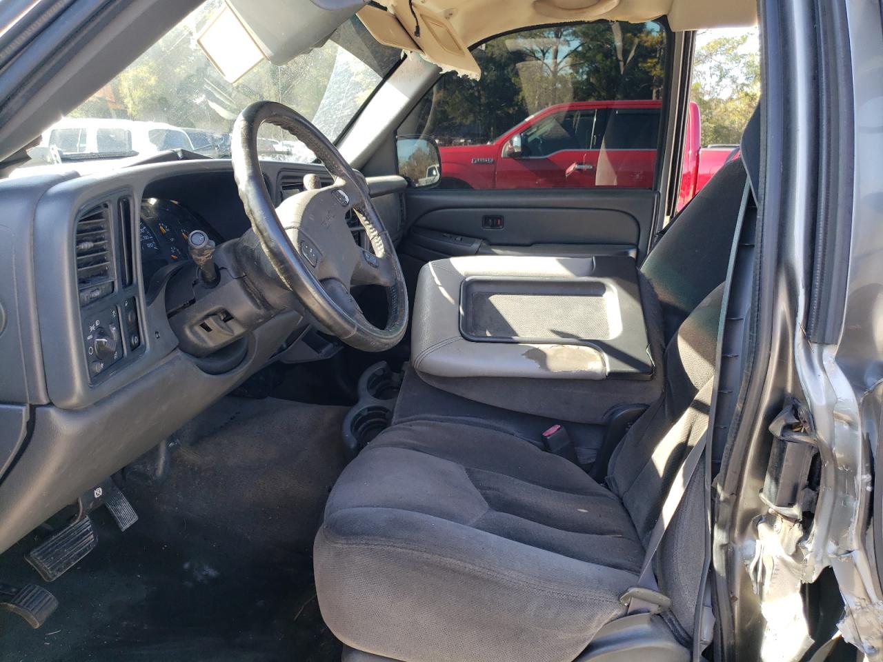 2006 GMC Sierra - Image 7