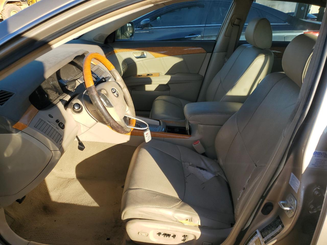 2007 Toyota Avalon - Image 7
