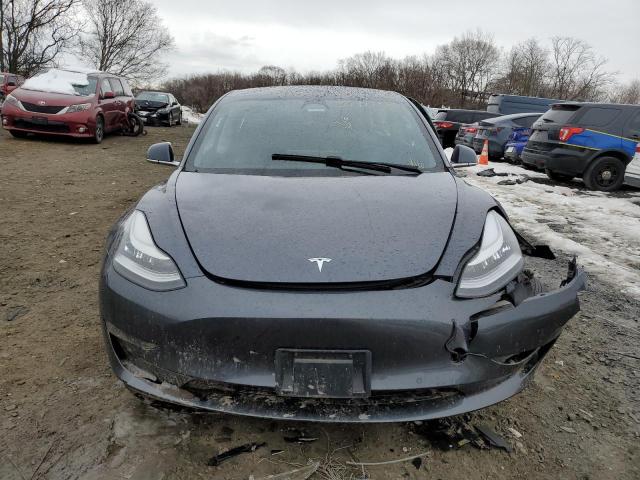  TESLA MODEL 3 2020 Серый