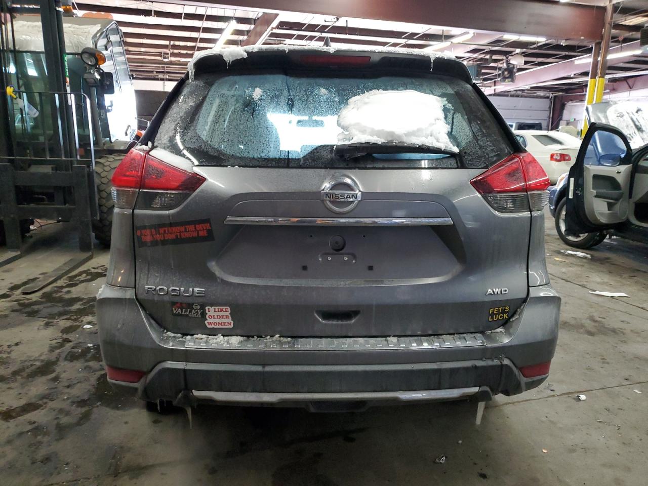 2017 Nissan Rogue - Image 6