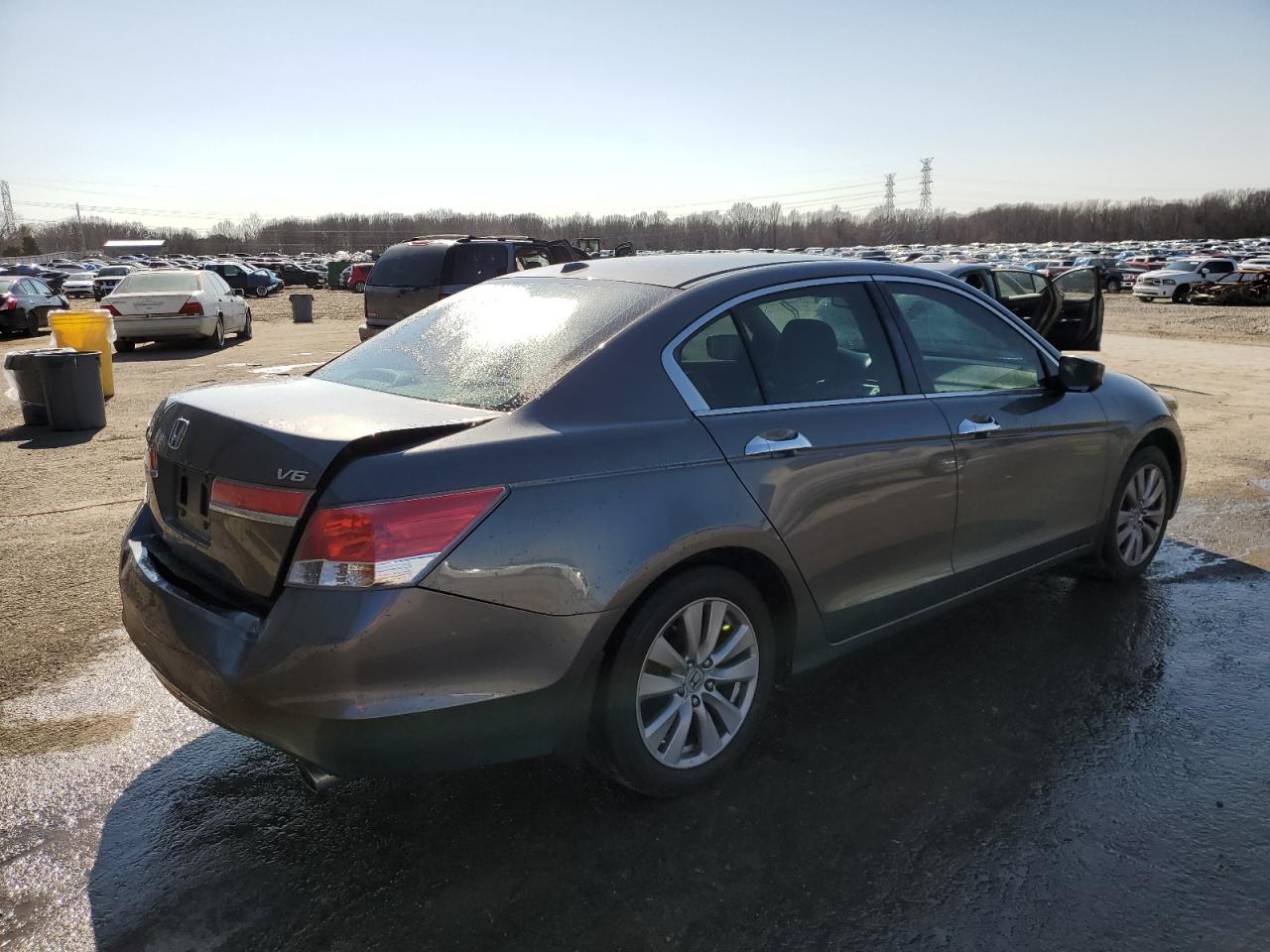 2012 Honda Accord - Image 3