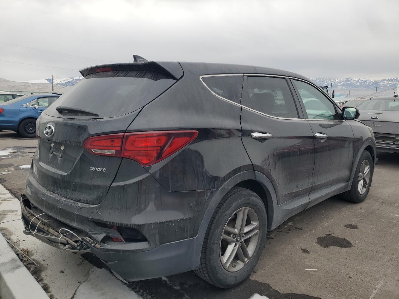2017 Hyundai Santa Fe - Image 3