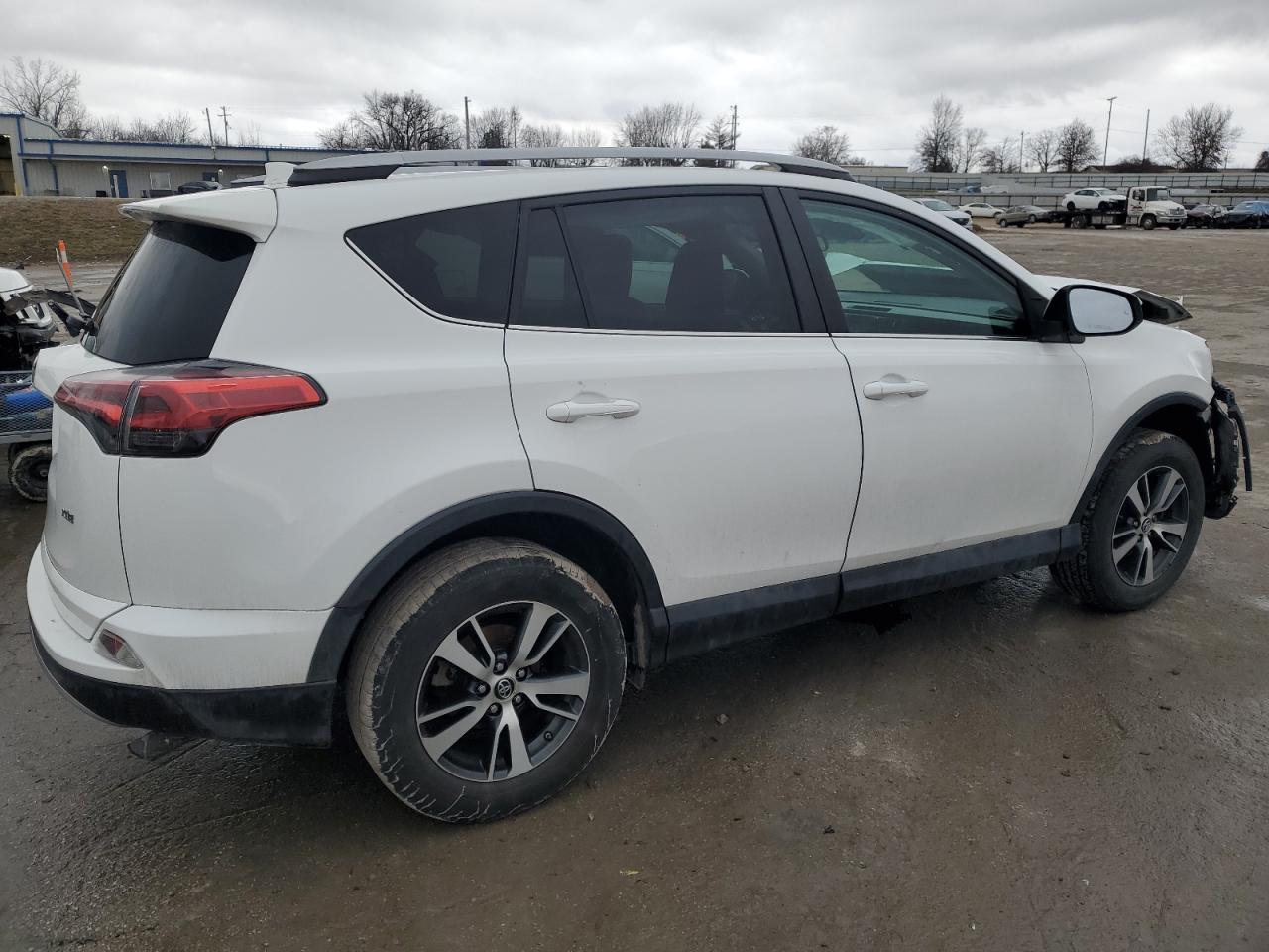 2018 Toyota RAV 4 - Image 3