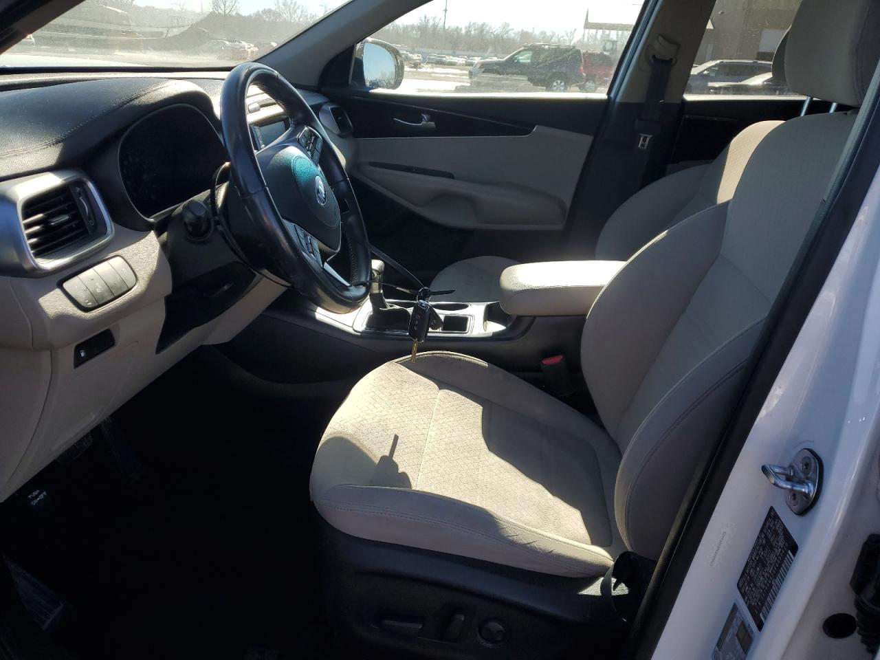 2019 Kia Sorento - Image 7