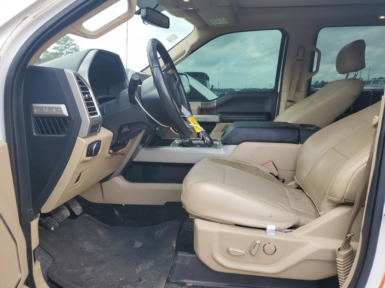 2015 Ford F-150 - Image 7