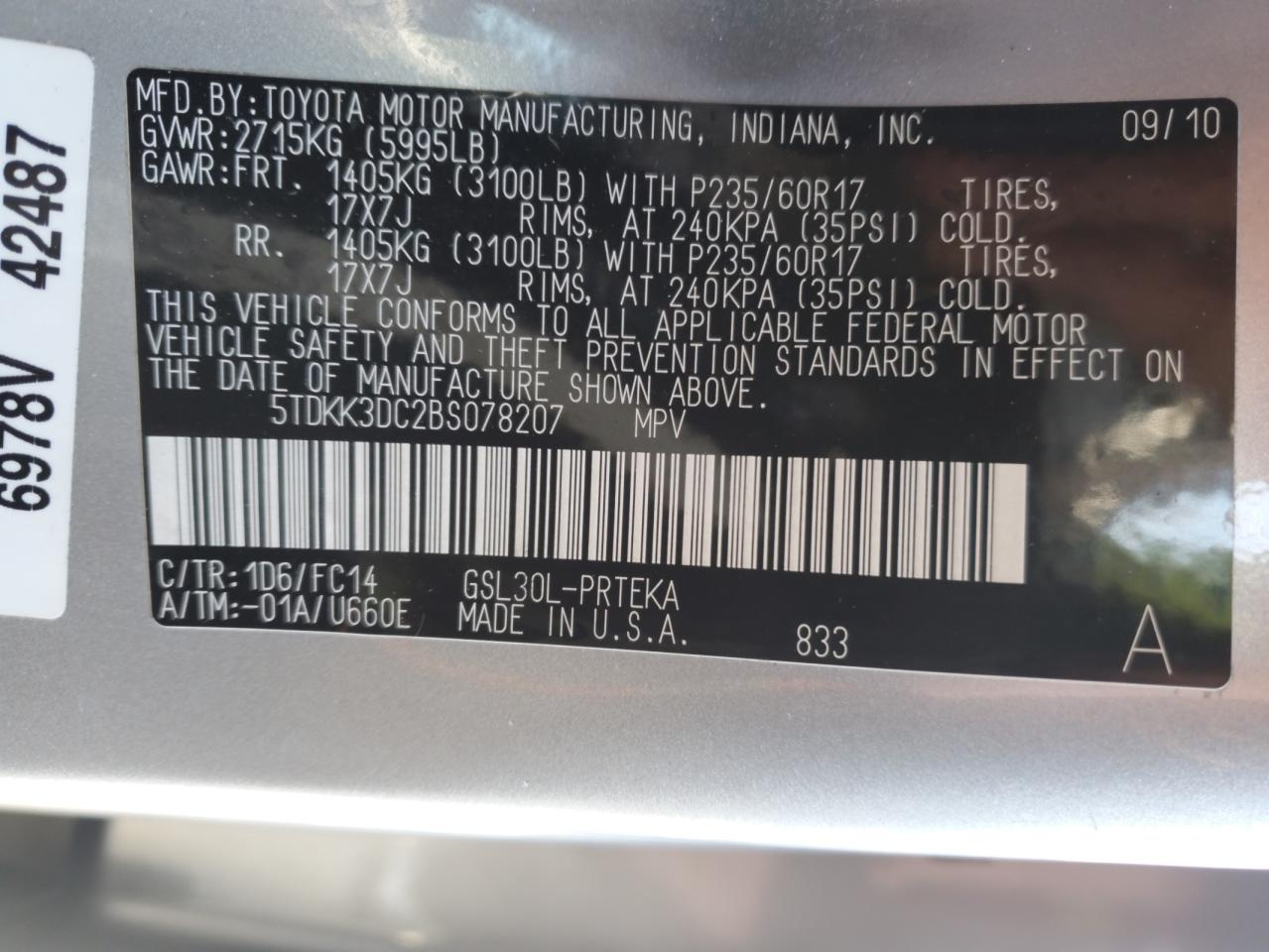 2011 Toyota Sienna - Image 13