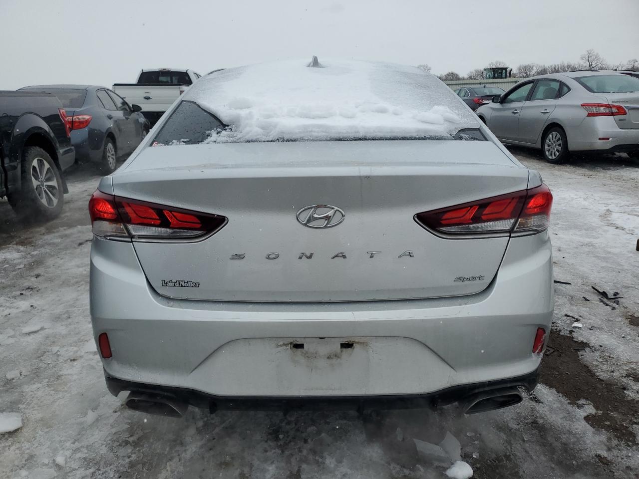 2018 Hyundai Sonata - Image 6