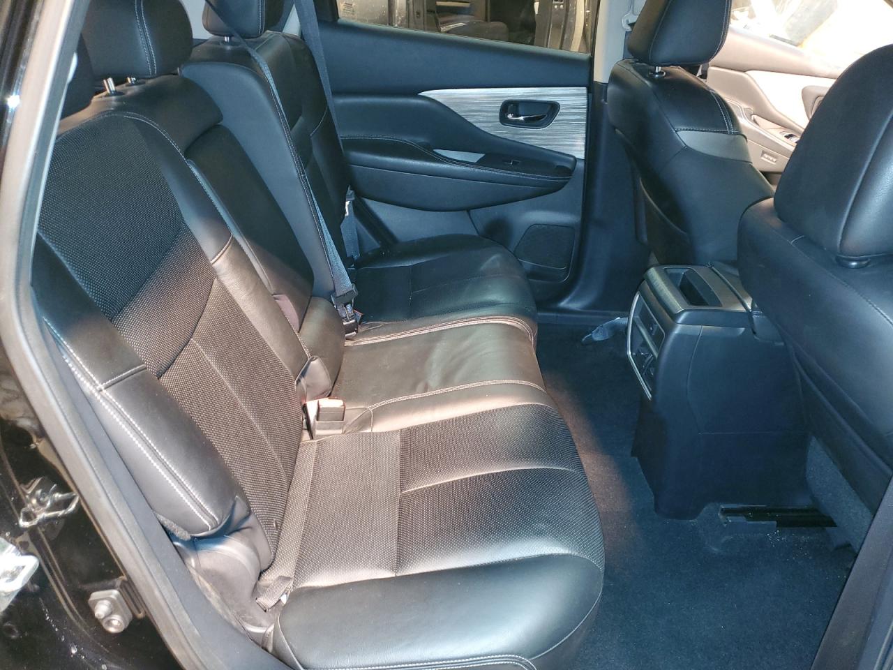 2015 Nissan Murano - Image 12