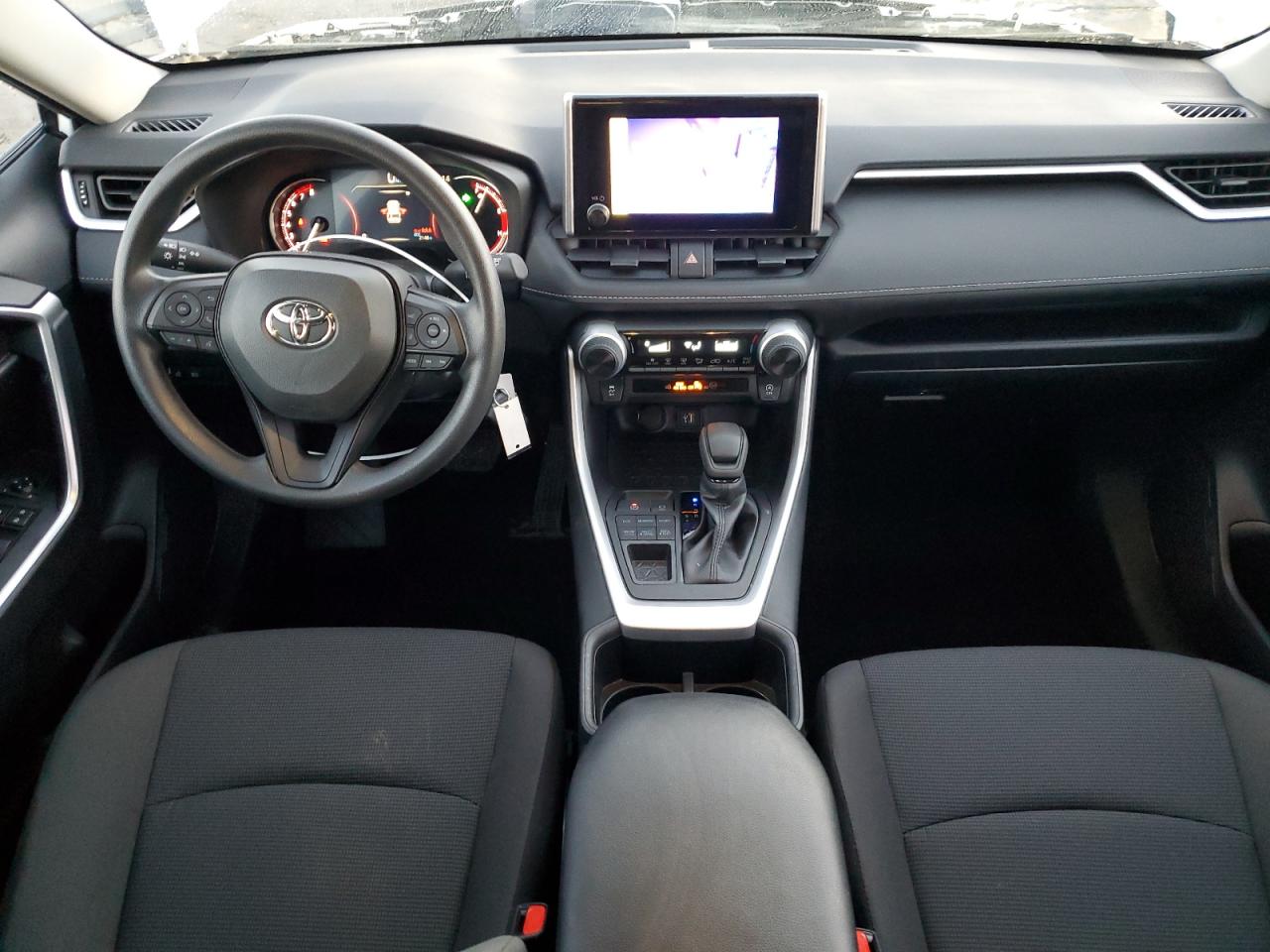 2024 Toyota RAV 4 - Image 8
