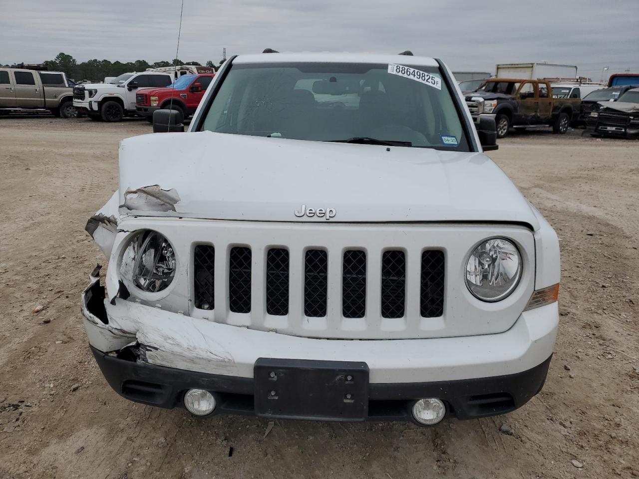 2016 Jeep Liberty (Patriot) - Image 5