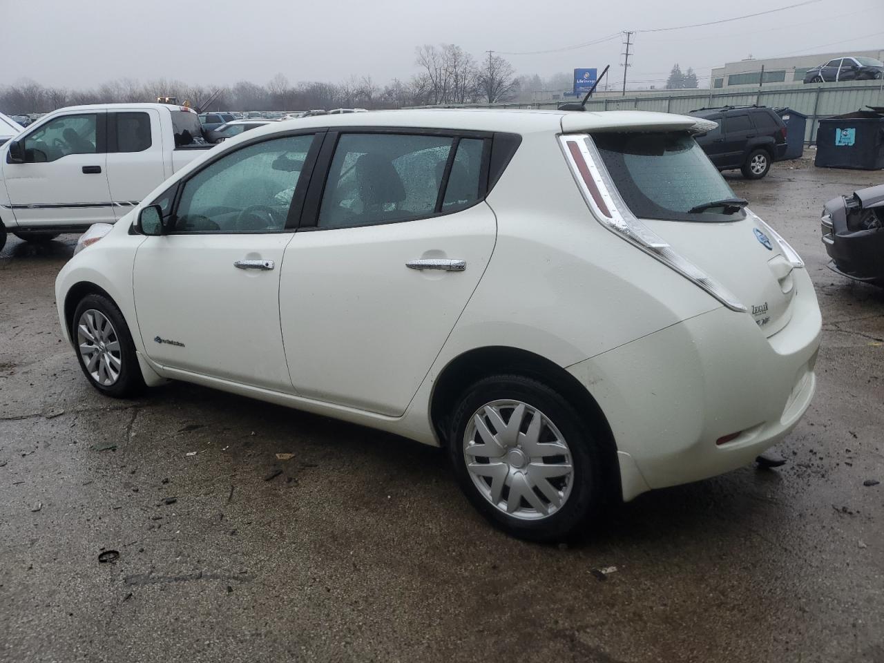2015 Nissan Leaf - Image 2