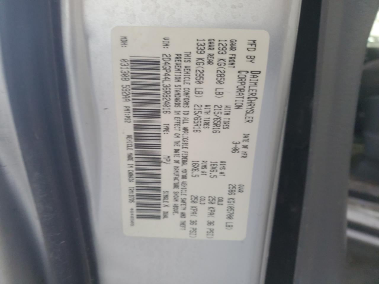2006 Dodge Caravan - Image 13