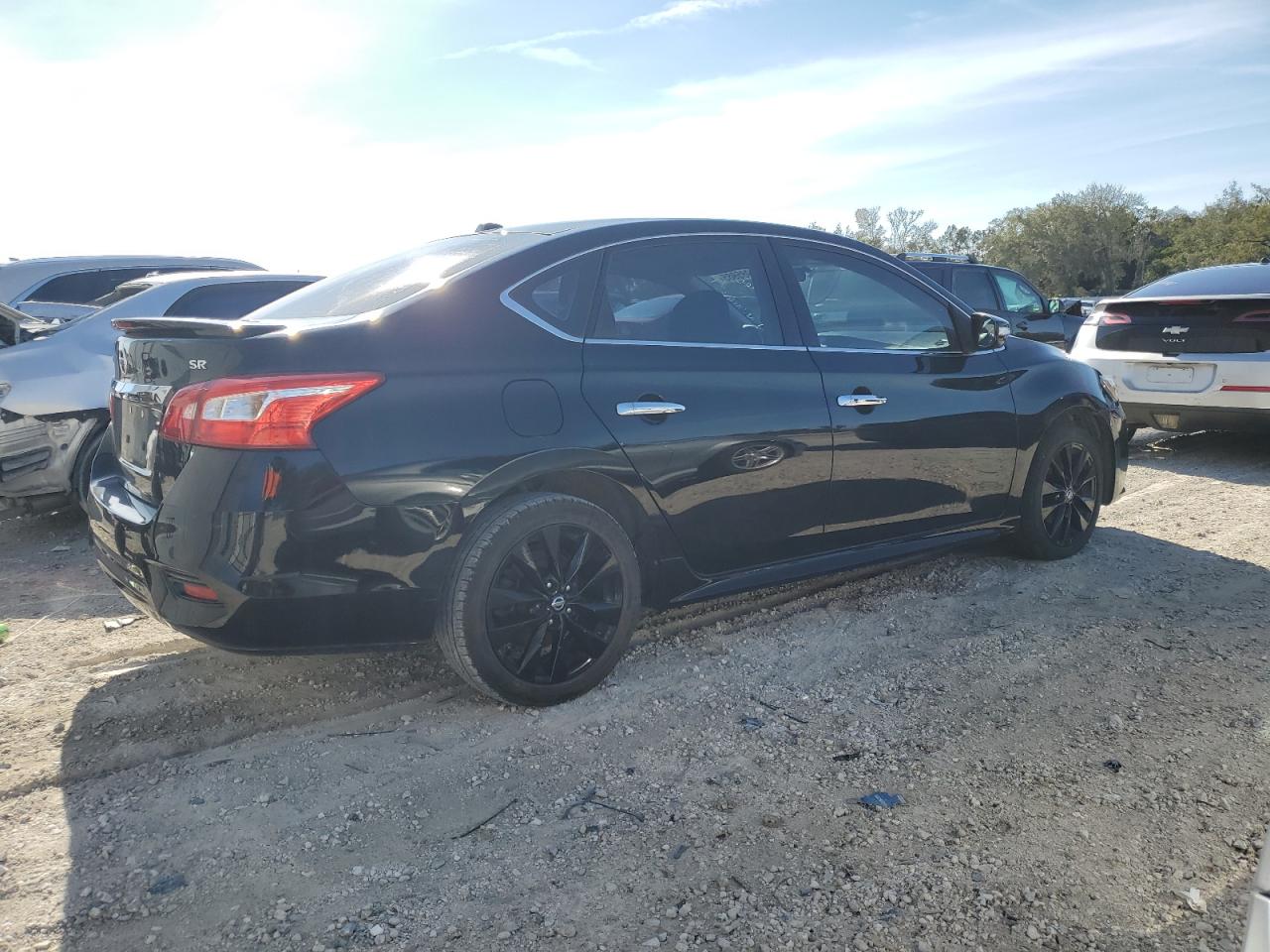 2017 Nissan Sentra - Image 3
