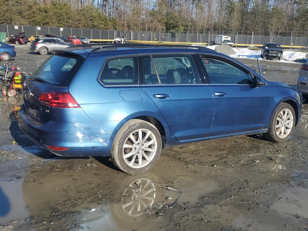 VIN 3VWC17AU0HM535422 2017 VOLKSWAGEN GOLF no.3