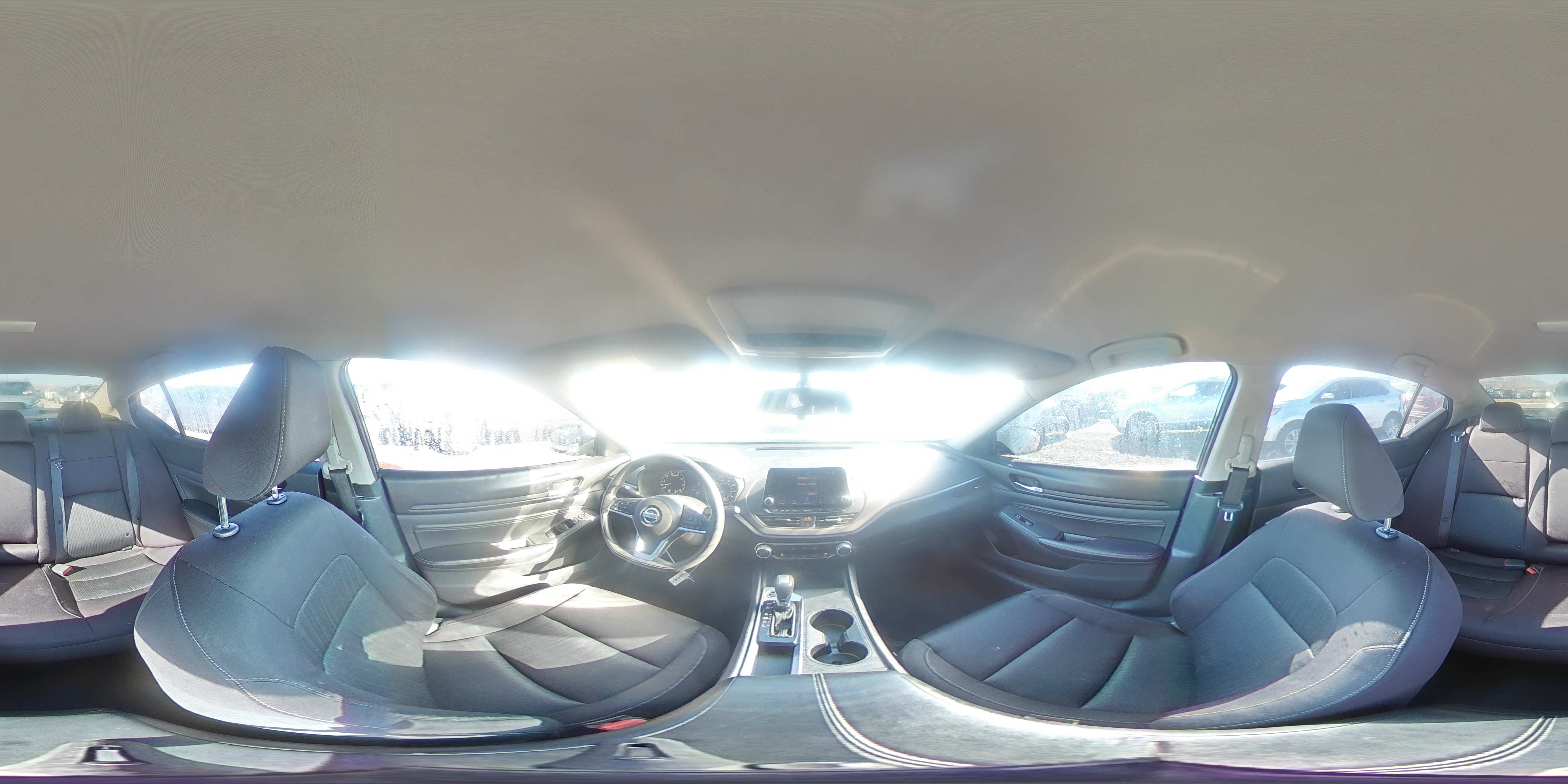 2019 Nissan Altima - Image 14