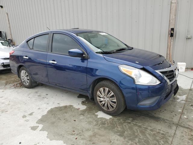  NISSAN VERSA 2019 Синий