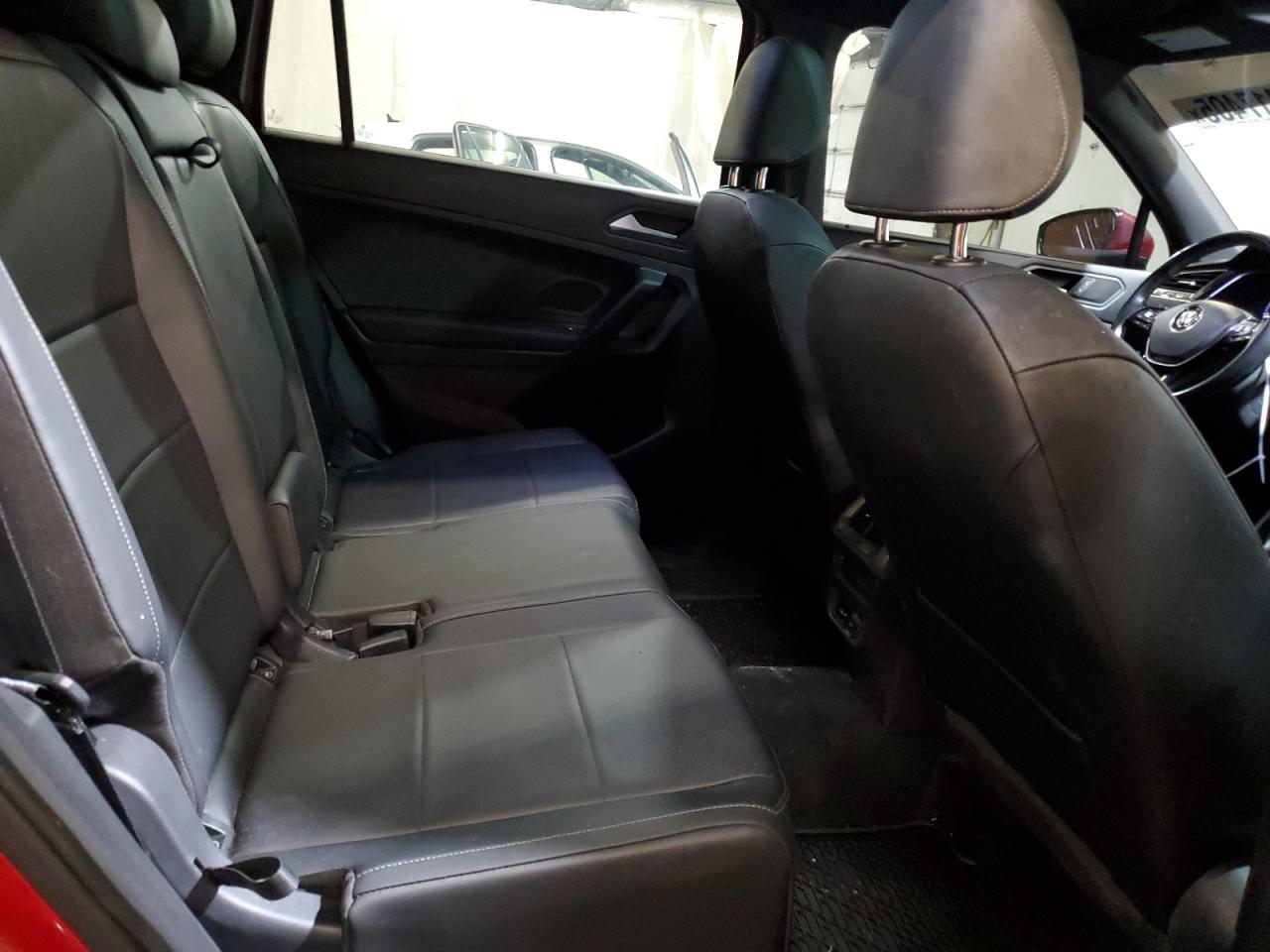 2019 Volkswagen Tiguan - Image 11
