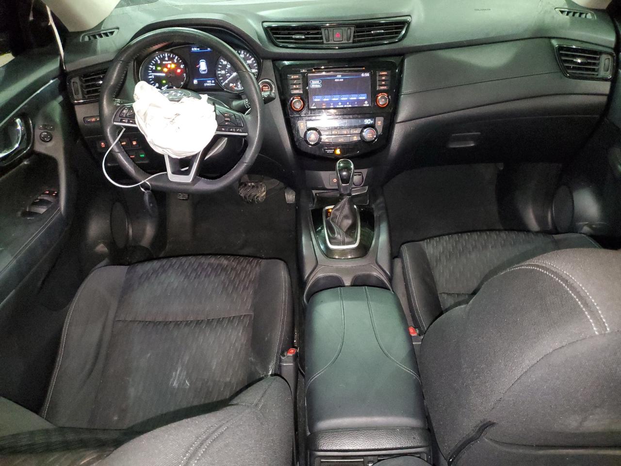 2019 Nissan Rogue - Image 8