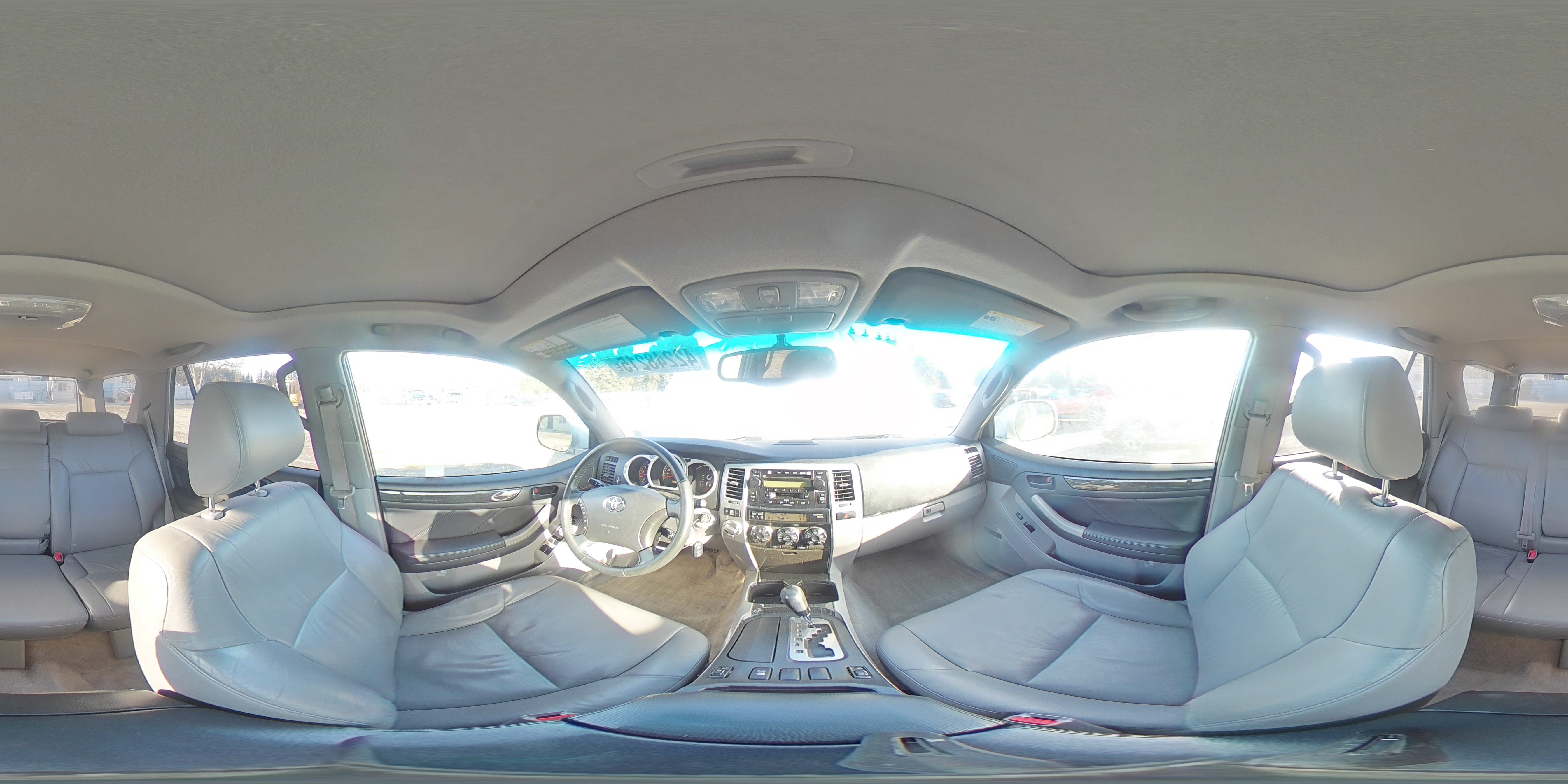 2005 Toyota 4Runner - Image 13