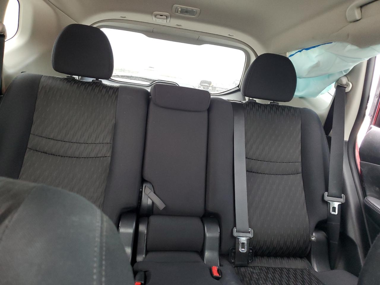 2018 Nissan Rogue - Image 10