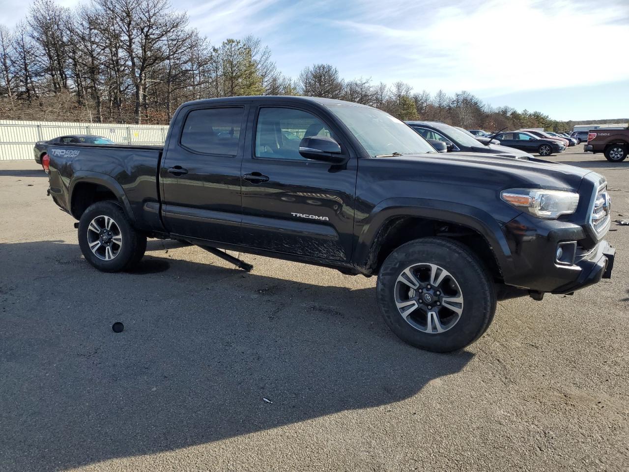 2016 Toyota Tacoma - Image 4