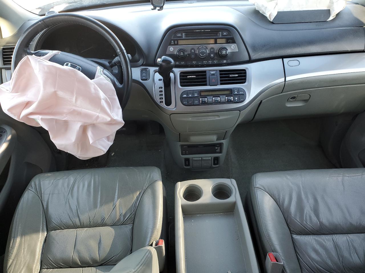 2008 Honda Odyssey - Image 8