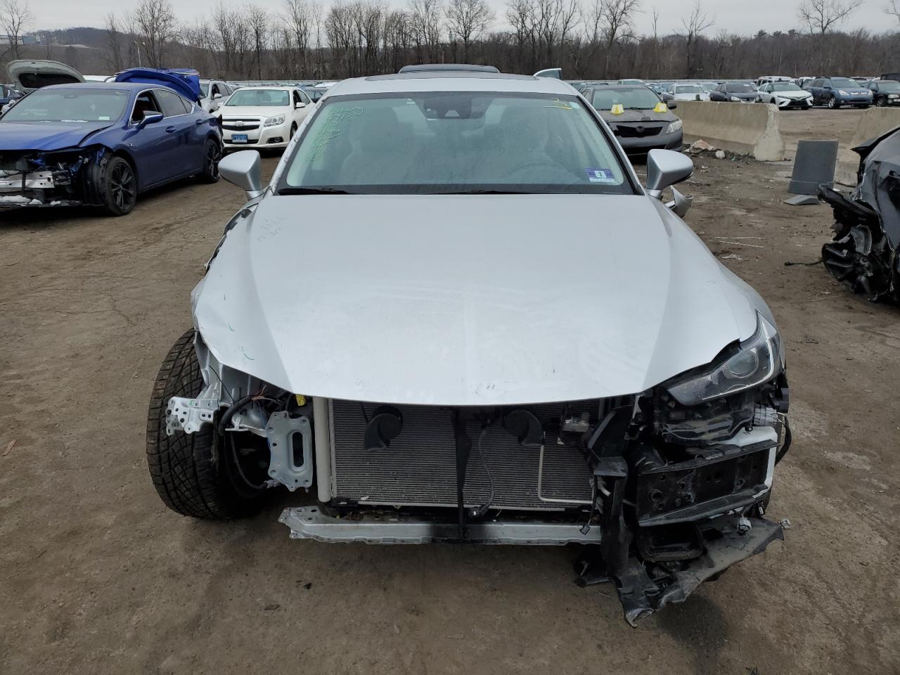 2019 Lexus IS - Image 5