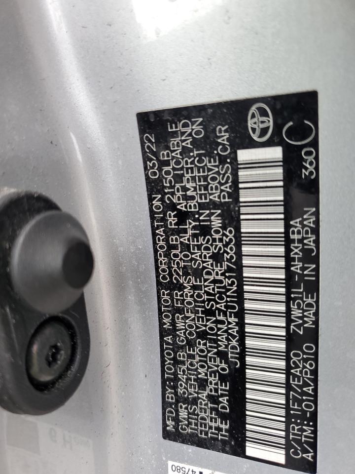 2022 Toyota Prius - Image 12