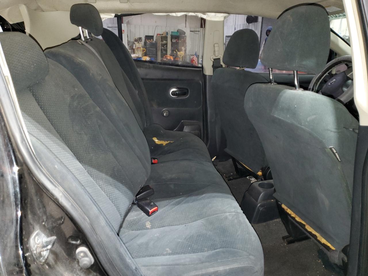 2010 Nissan Versa - Image 10