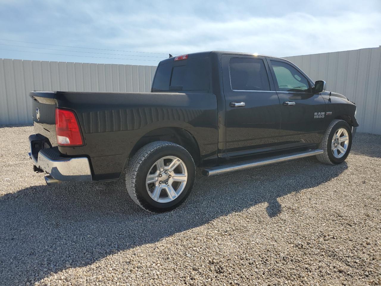 VIN 1C6RR6LT4HS684015 2017 RAM 1500 no.3