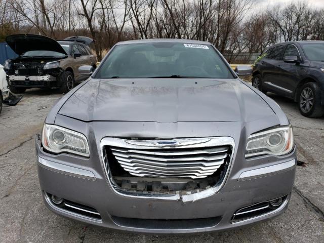  CHRYSLER 300 2013 Серебристый