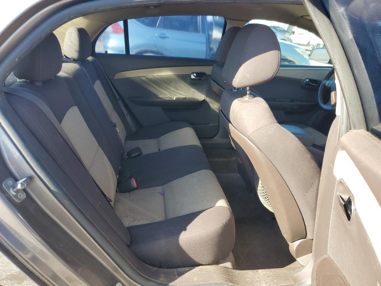 2012 Chevrolet Malibu - Image 10