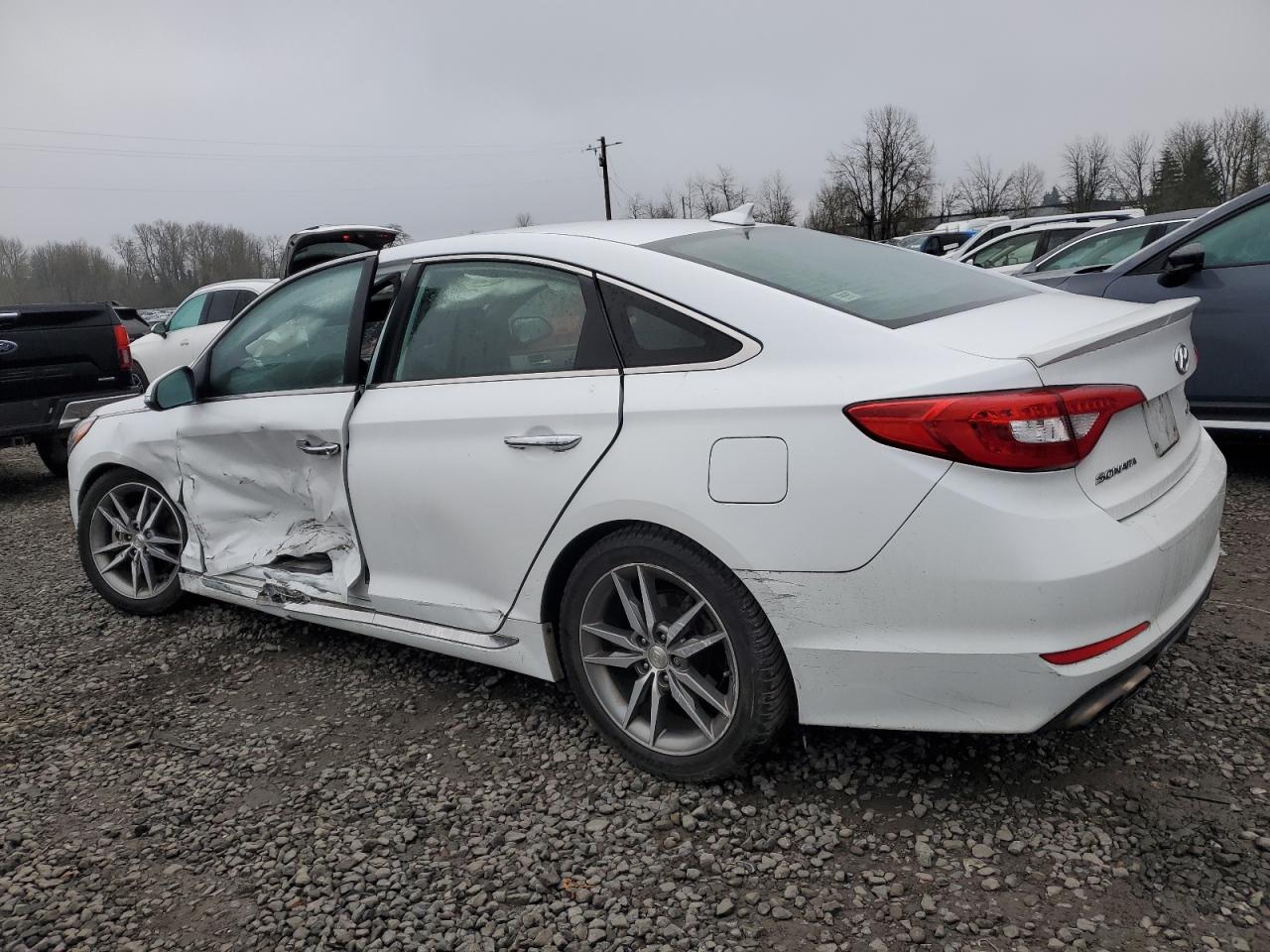 2015 Hyundai Sonata - Image 2