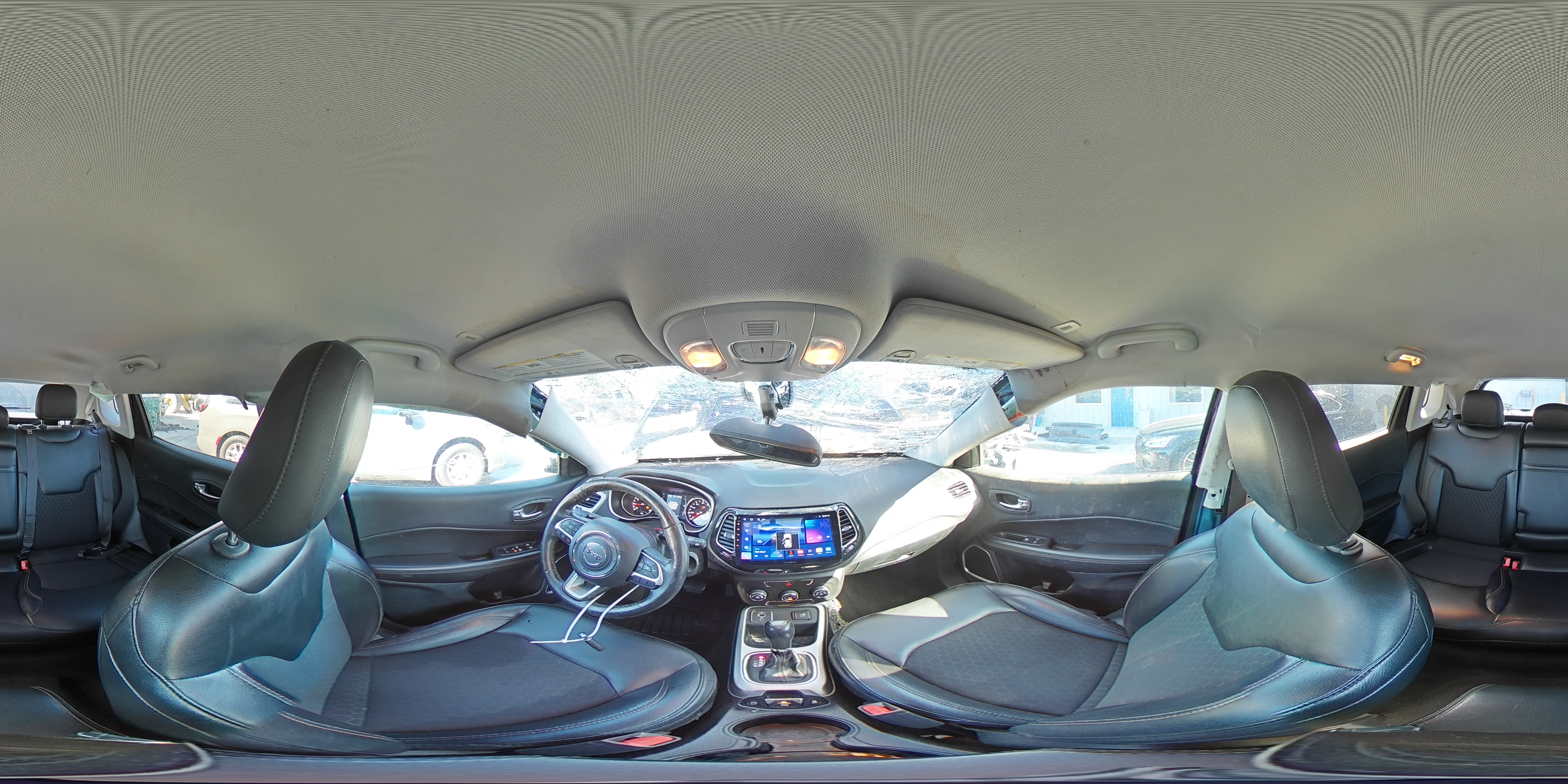2018 Jeep Compass - Image 15