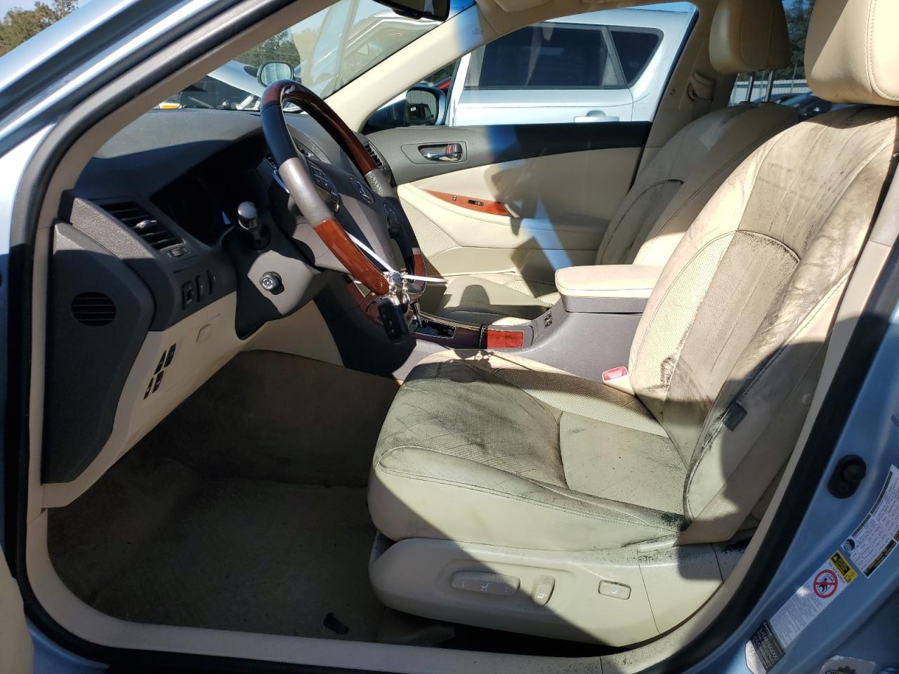 2011 Lexus ES - Image 7