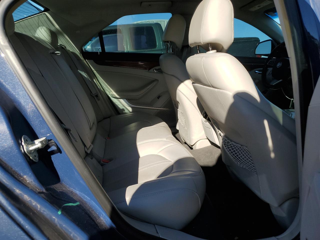 2010 Cadillac CTS - Image 10