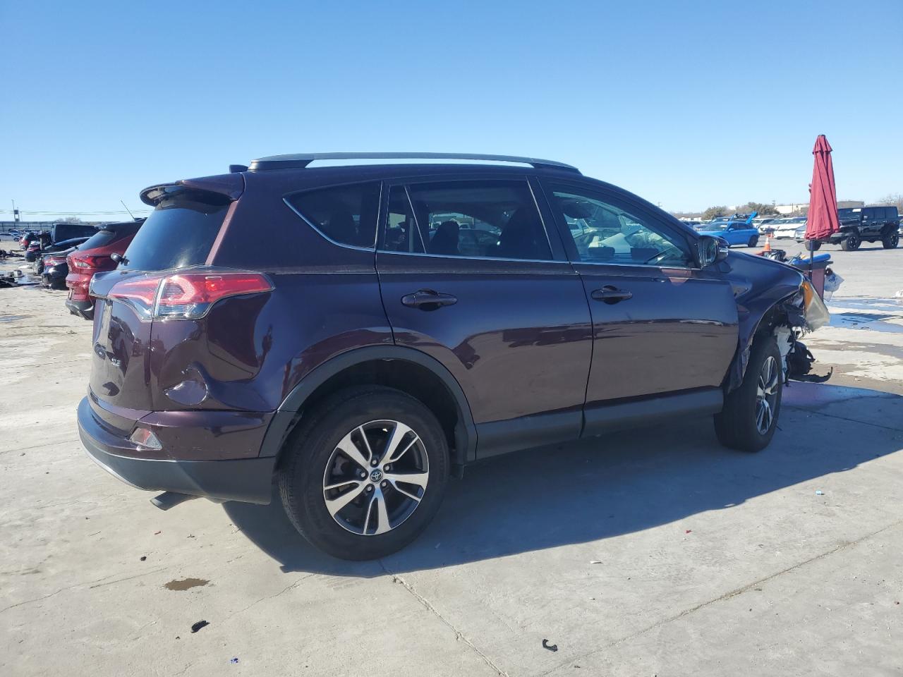 2018 Toyota RAV 4 - Image 3