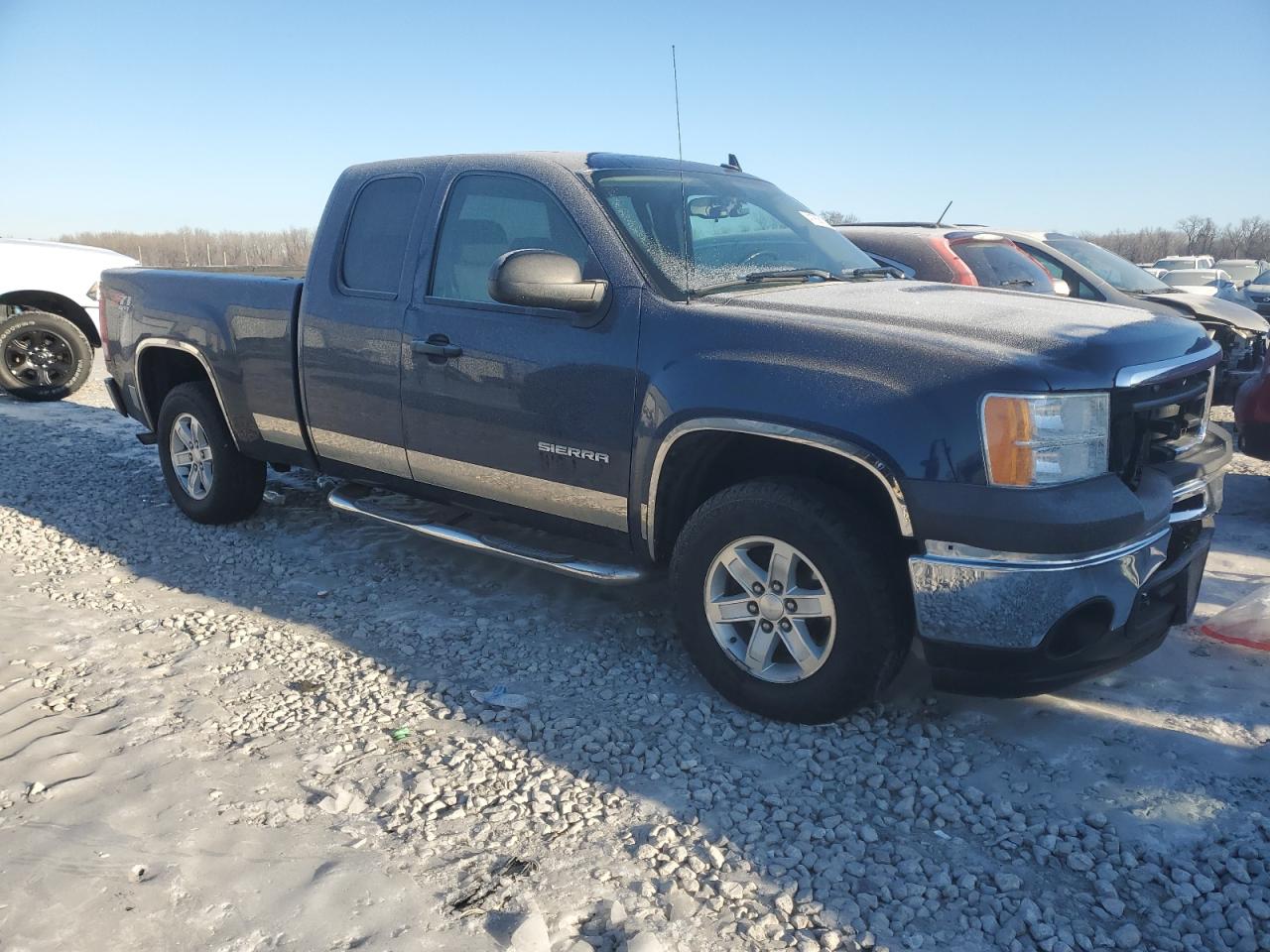 2011 GMC Sierra - Image 4