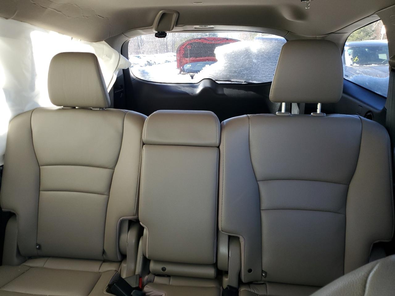 2016 Honda Pilot - Image 10