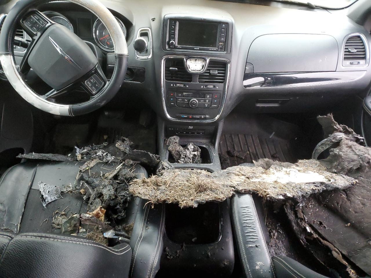 2014 Chrysler Town & Country S VIN: 2C4RC1HG1ER109103 Lot: 49315545