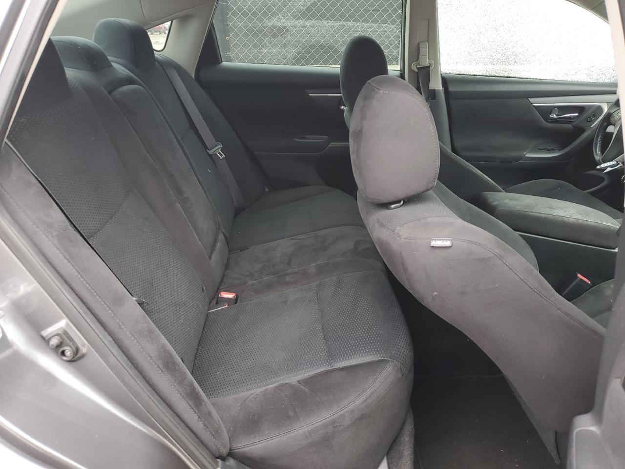 2015 Nissan Altima - Image 10