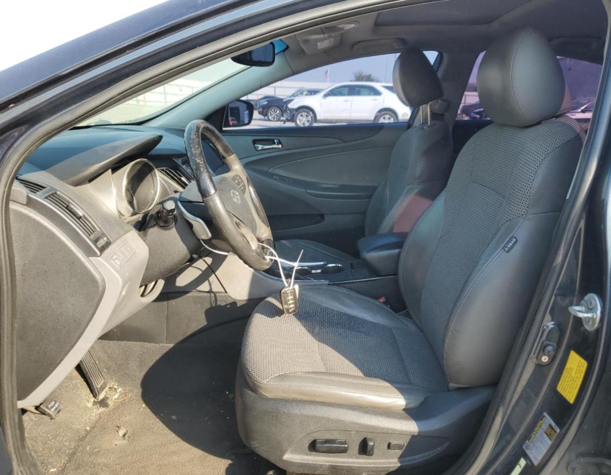 2011 Hyundai Sonata - Image 7