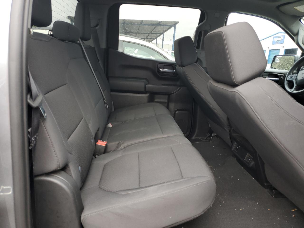 2021 Chevrolet Silverado - Image 10