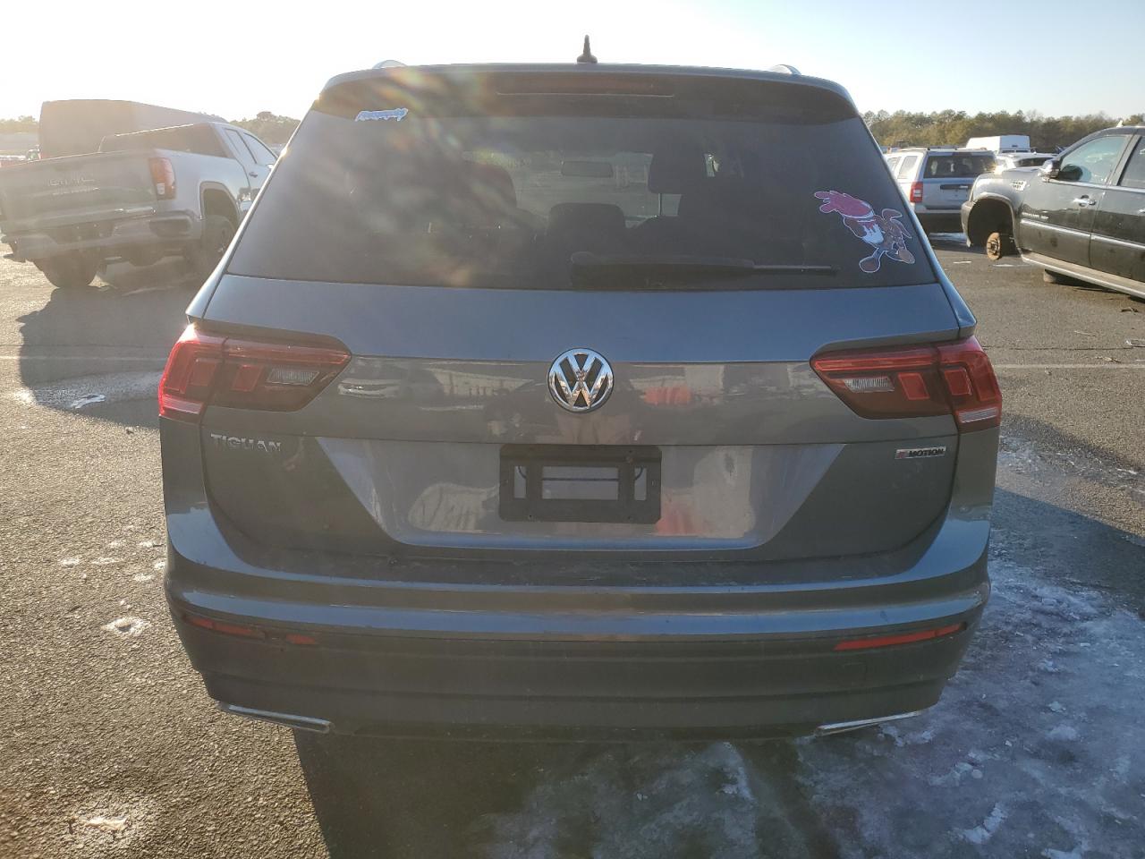2020 Volkswagen Tiguan - Image 6
