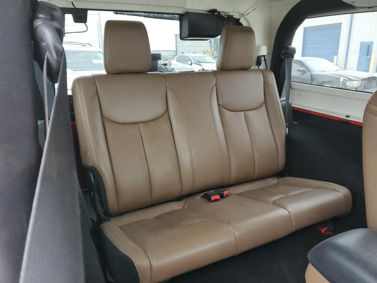 2015 Jeep Wrangler - Image 11
